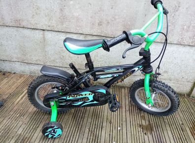 Boys 12" Wheel bike. Perfect first bike