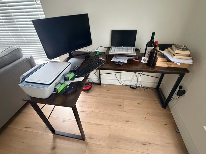 corner desk
