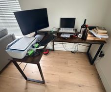 corner desk