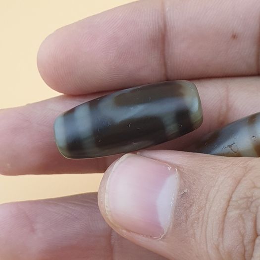 Vintage Himalayan Tibetan Unique Eyes Pattern Agate Dzi Beads  Lot of 3