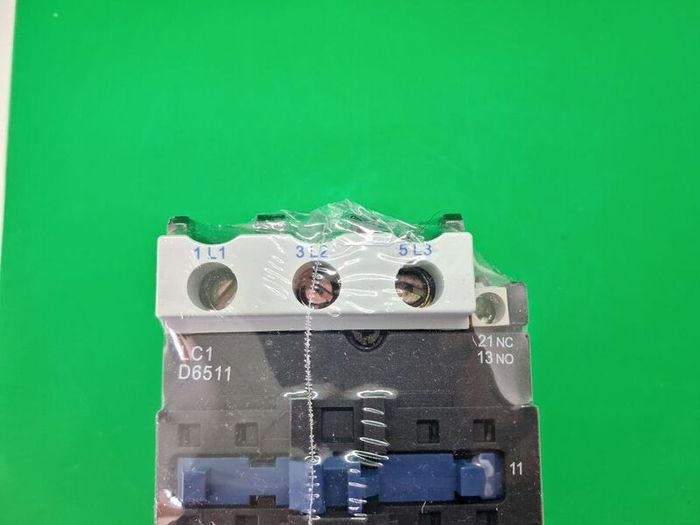 Postage - 2 Available x LC1 D6511 80A 600V 3P Telemecanique Contactor