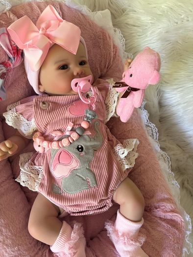Reborns By Laura.  Stunning Baby Emily Reborn Doll. 4lb In Weight Welcome To View