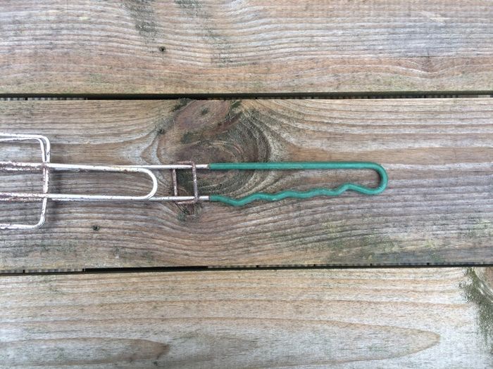 BBQ sausage holder