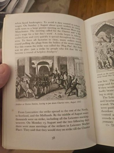 The Chartists. By Peter Searby. First Edition 1967 Paperback In Good Condition.  See Photos For Same.
