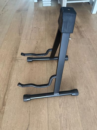 Foldable Guitar Stand