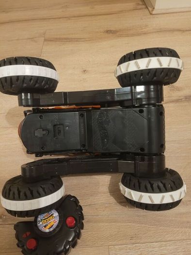 hot wheels tiger shark remote control car