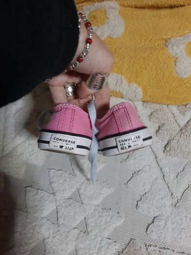 baby girl pink converse