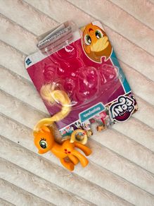 Hasbro My Little Pony Friends Applejack B8924 C1139 figure Only Please see photos