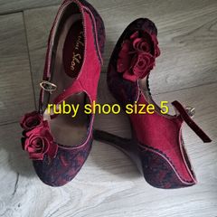 ladies shoes