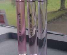 Ariana Grande Perfume