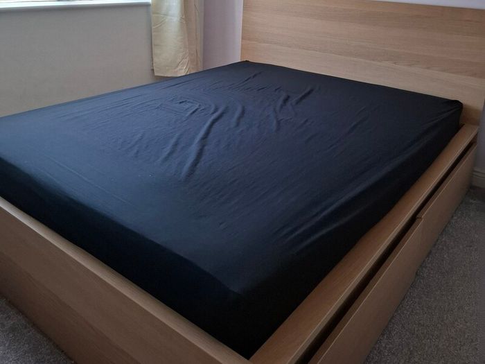 king size bed