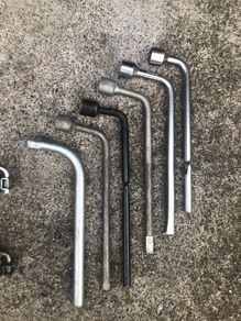 Wheelbraces , Jacks and Tow Hooks
