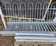 Railings Fence for on top of wall or fixed in concrete.