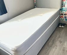 single bed