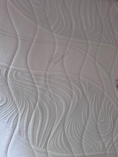 Almost brand new mattrass,  no stains, premium quality.