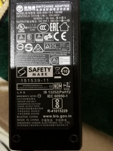 Power supply switching Adopter DC 1.58A 18V