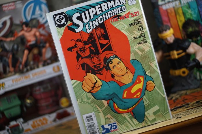 Superman Unchained #3 ! Cliff Chiang 75th Anniversary Modern Age Variant Cover ! Limited 1 for 25 ! Rare !