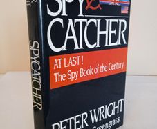 Spy Catcher: The Candid Autobiography of a Senior Intelligence Officer by Peter Wright. With Paul Greengrass (HQ683)