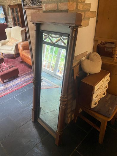 Hanging mirror
