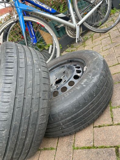 Set of 4 VW Steel Wheels with Tyres 215/60 R16 Excellent Condition