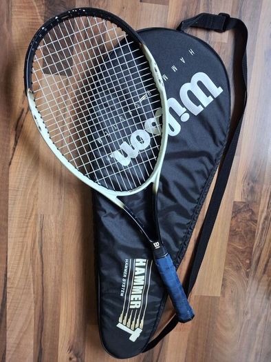 tennis racquet