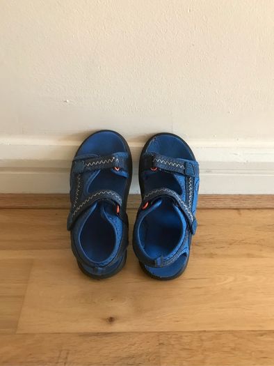 Kids sandals size 10 uk