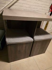 Kitchen table and 4 stools
