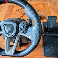 HORI Overdrive Racing Wheel w/Pedals & Clamp for XBox