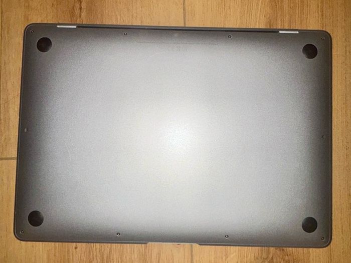 Macbook Air 2018 - open to offers