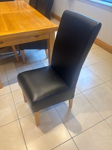 6 Dining Room Chairs
