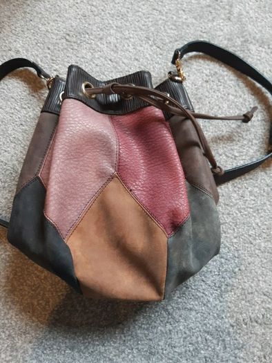 Duffle style bag