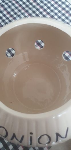 Onion pot
