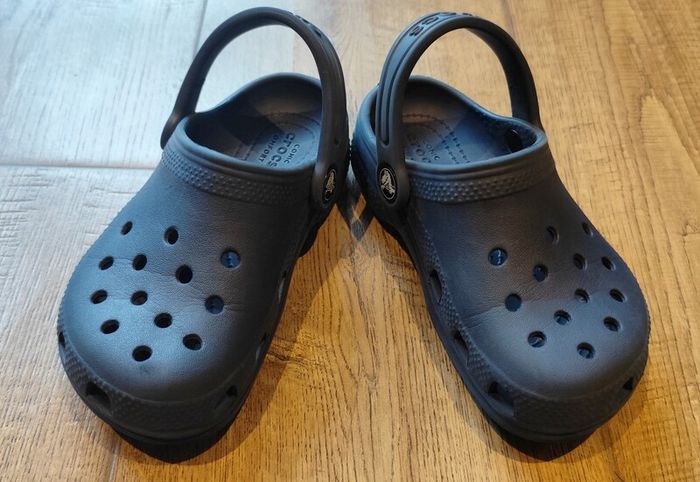 Crocs and Nike Sliders. Size UK Junior 11