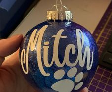 Personalised glitter pet baubles