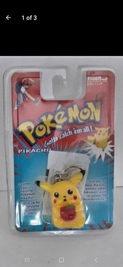 pokemon pikachu keychain 1999 vintage