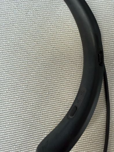 Bose QuietControl Neckband Earphones with custom noise cancellation