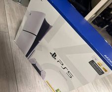 new ps5 slim disc 1tb software 13.4 (Jailbreakable)