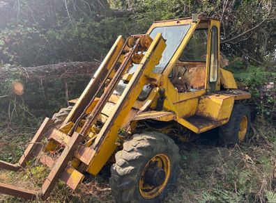 Forklift