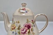 Vintage Sadler Tea Pot
