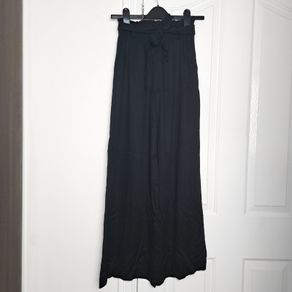 H&M Black High Waisted Paperbag Wide Leg Palazzo Trousers Culottes 6UK/34EU Petite