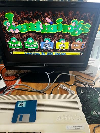 Amiga 500+  Recapped + 2MB RAM + Mouse + Joystick + Games + Modulator