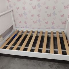 Double bed in good condition