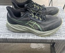 ASICS Novablast 3 lite