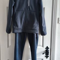 Older boys tracksuit the North face