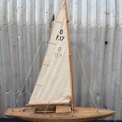 Antique Pond Yacht and stand with origional rigging c1930