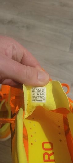 asics running shoes size 11uk