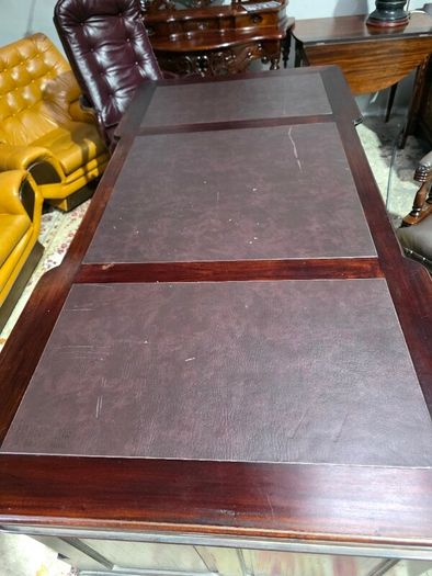 large partners desk(no chair)