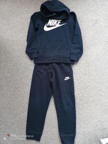 Nike boy's tracksuit. Age 5/6