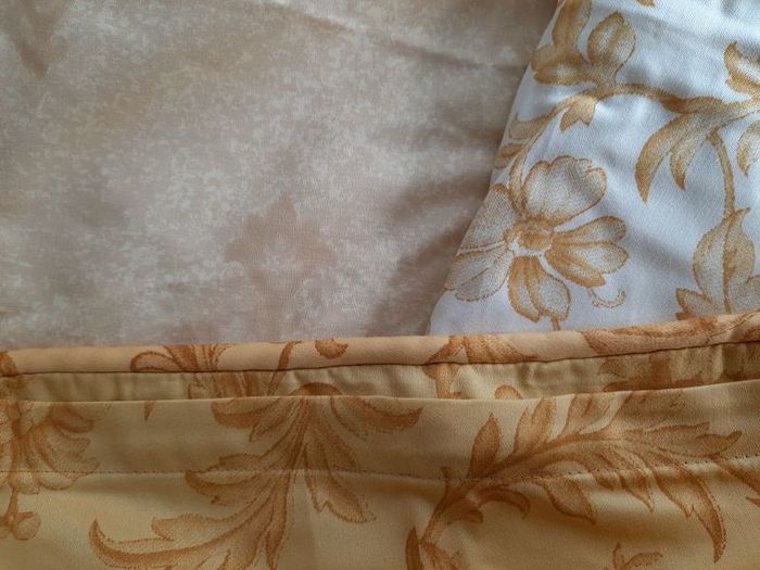 new in packaging 100% cotton vintage Laura Ashley valance cover
