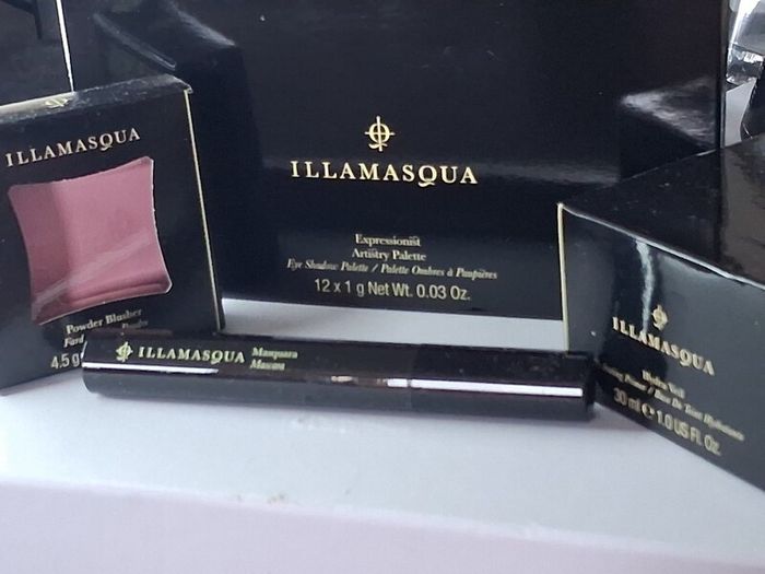 Illamasqua - Makeup Bundle - Brand New